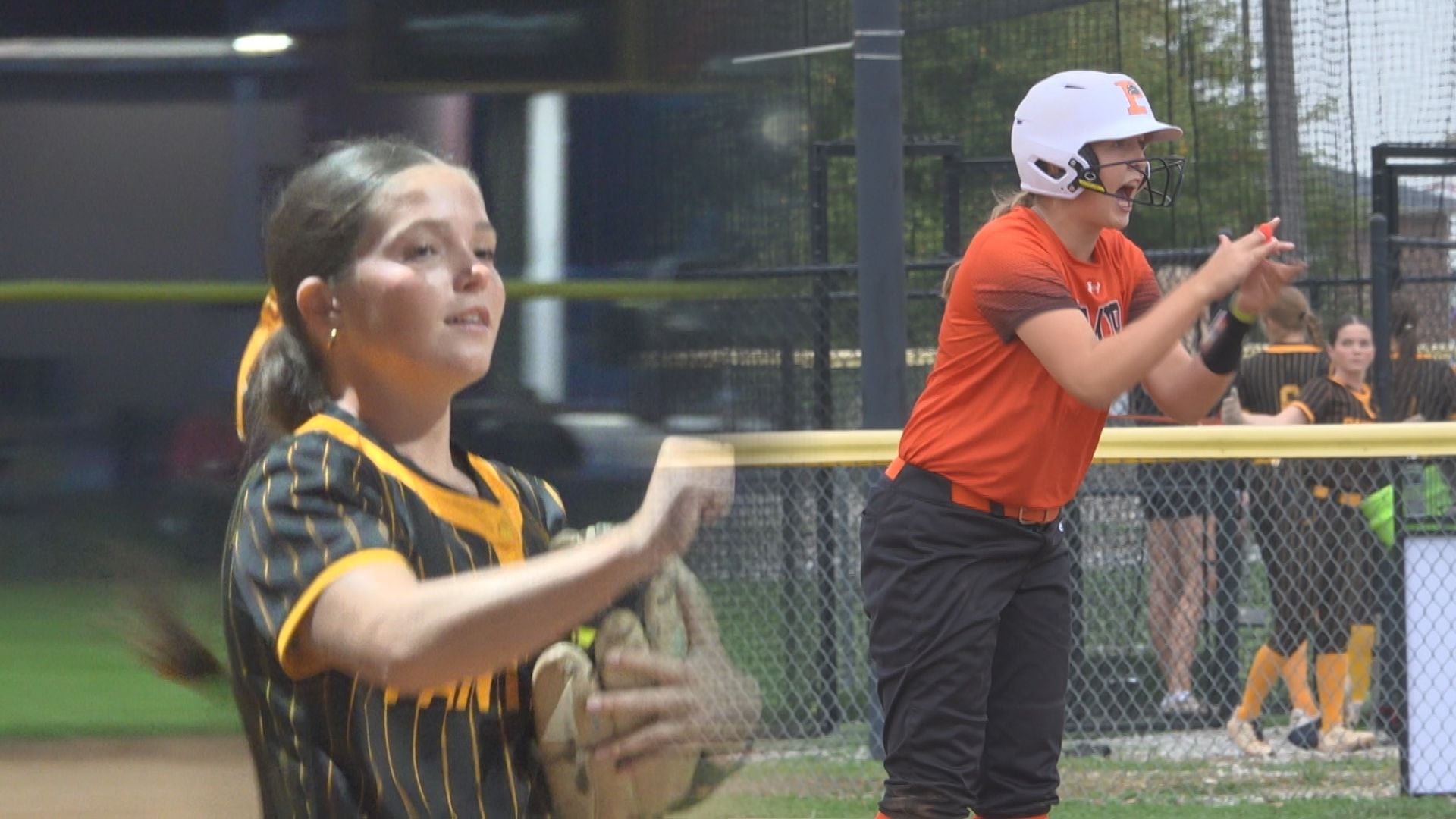 Palmyra, Monroe City Advance in Class 2 District 5 Softball