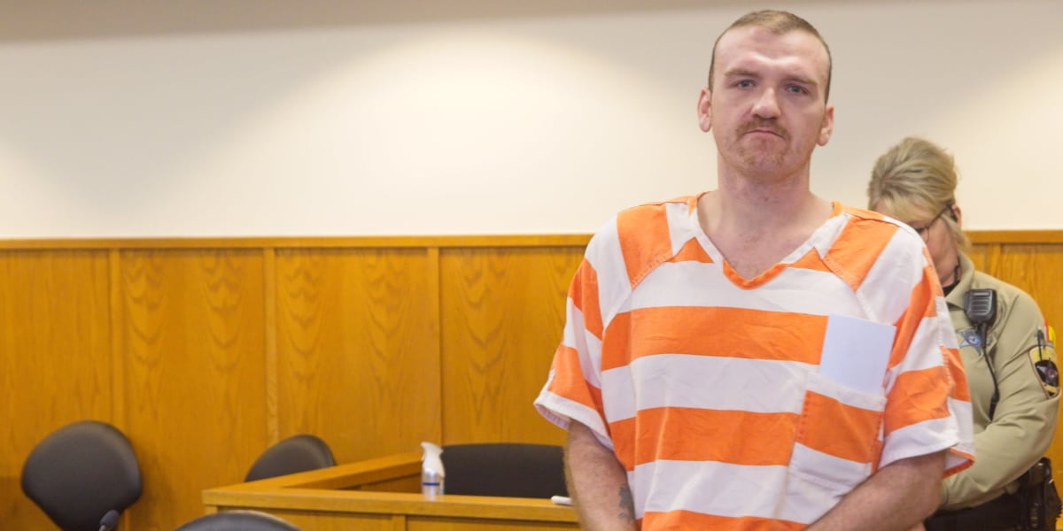 Man charged with child porn who accused city employee of harassment to take a plea deal